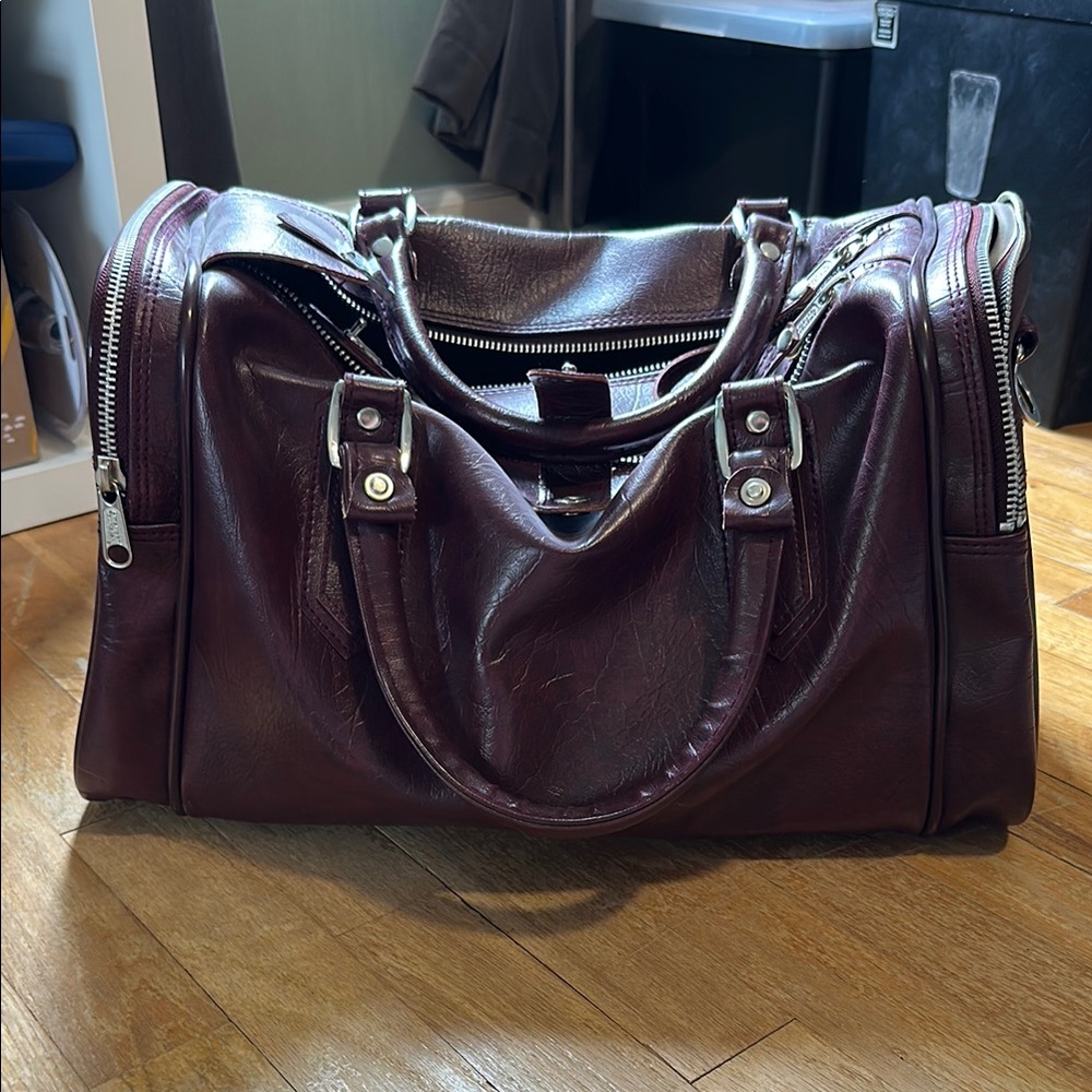 Vintage American tourister duffle bag carry on